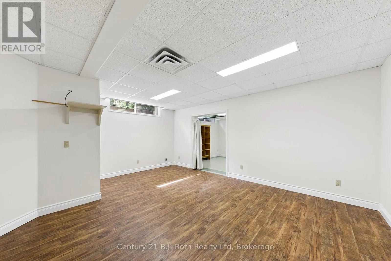 339 CHAMPLAIN ROAD