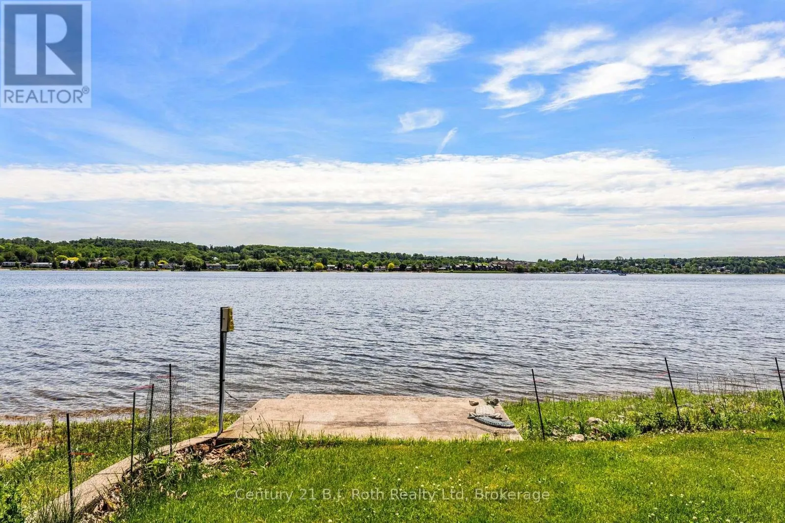 339 CHAMPLAIN ROAD