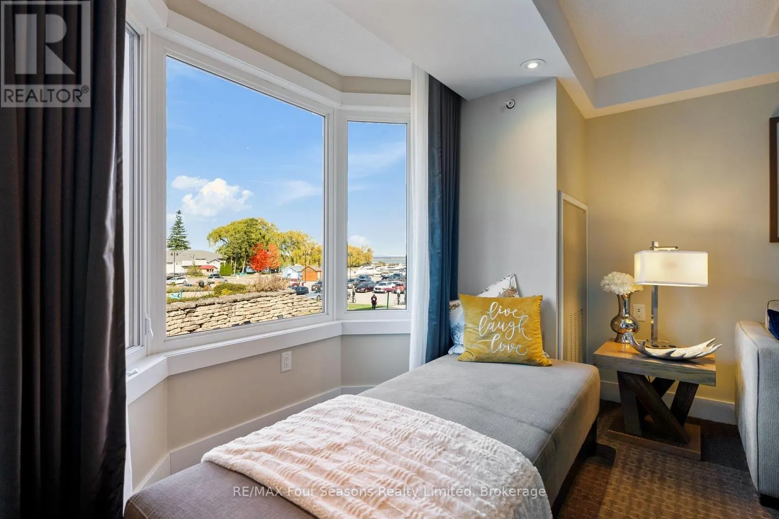 6210/6212 - 9 HARBOUR STREET E #6210/6212