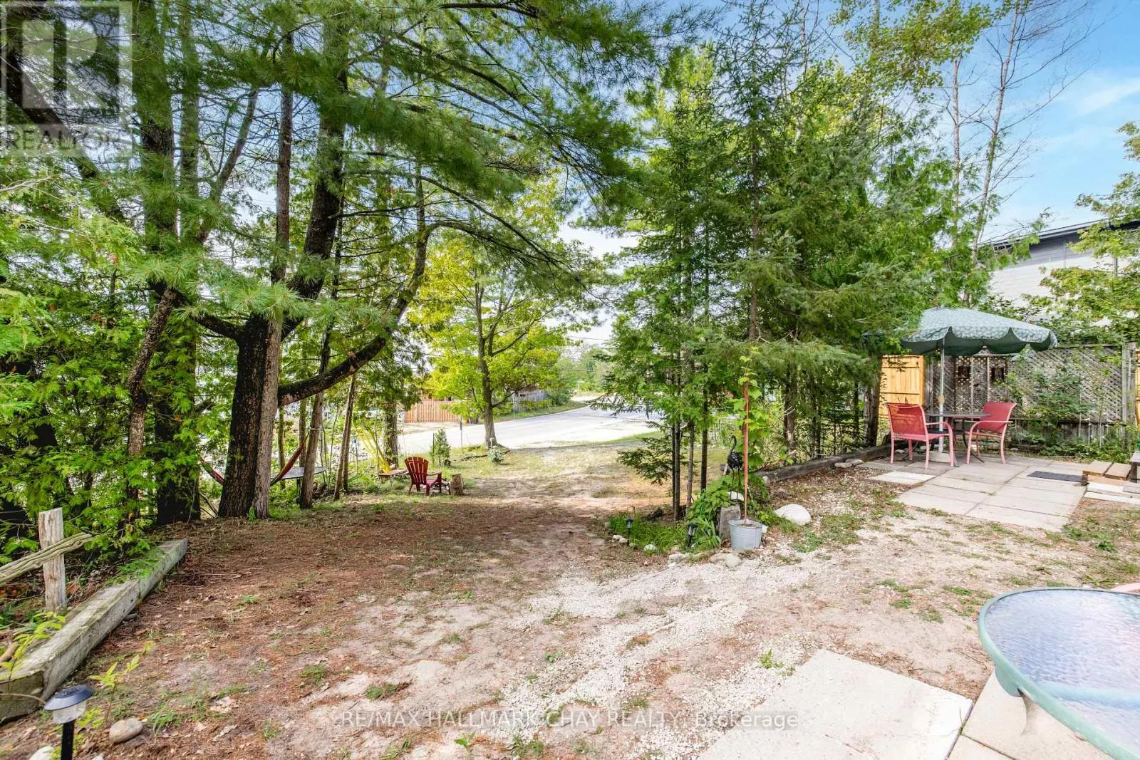 1221 RIVER ROAD E