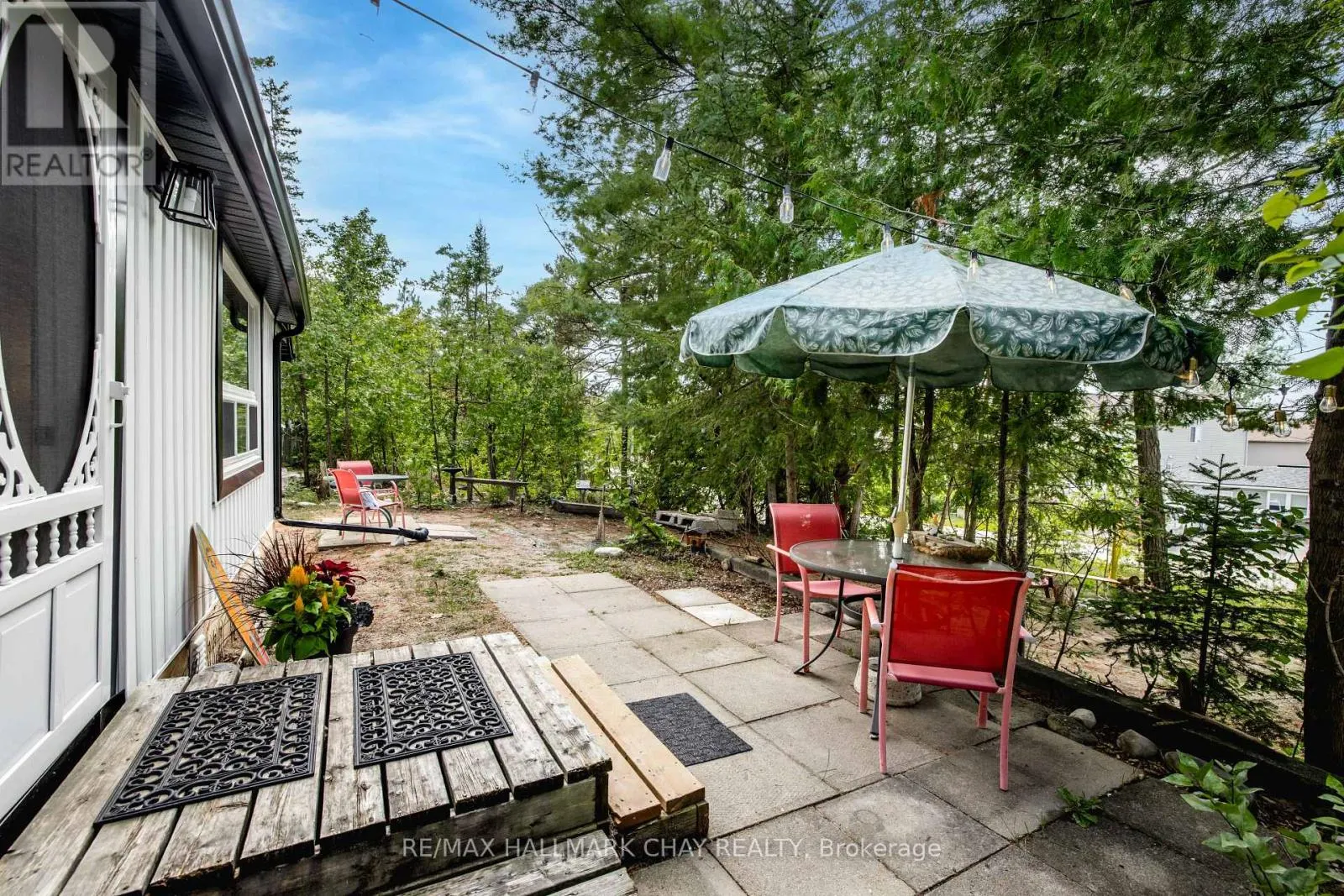 1221 RIVER ROAD E