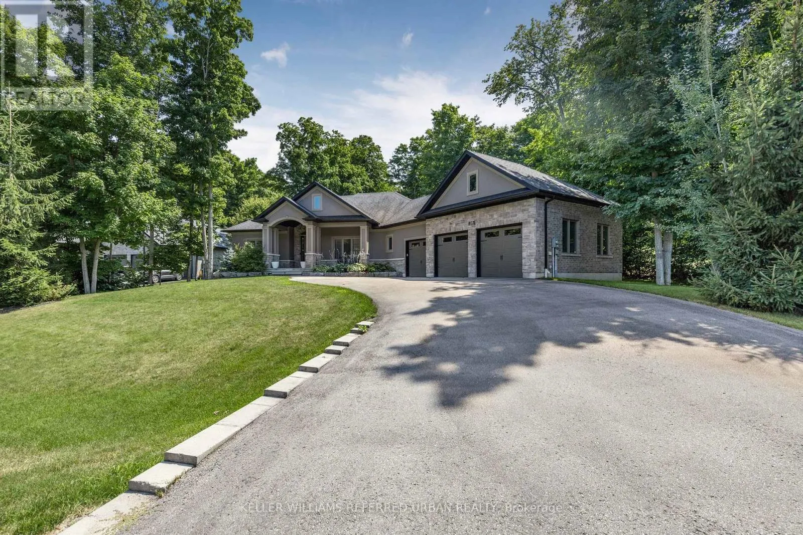25 HERON BOULEVARD