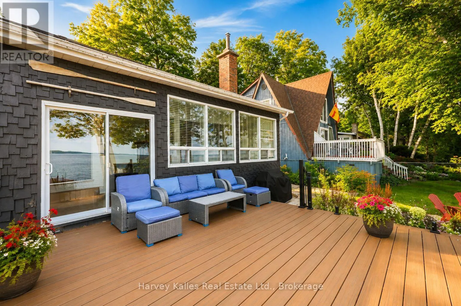 1515 CHAMPLAIN ROAD