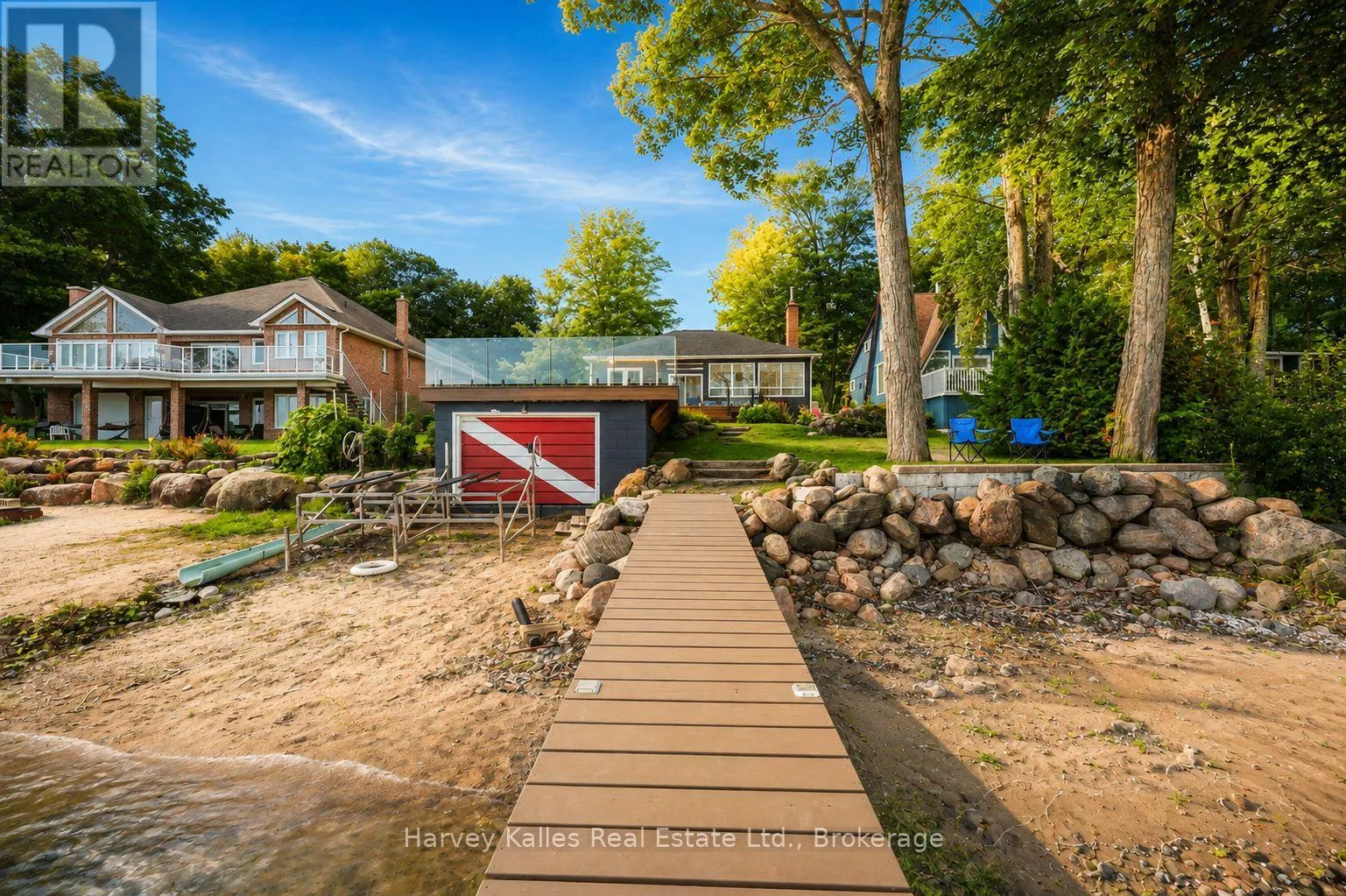 1515 CHAMPLAIN ROAD