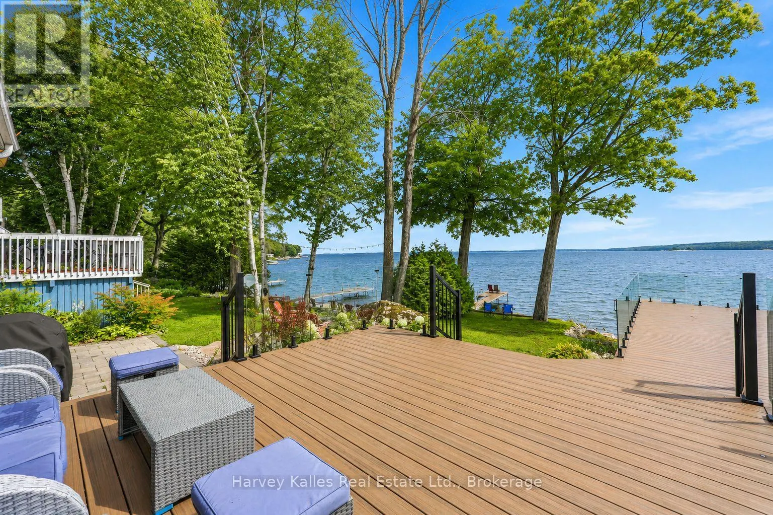 1515 CHAMPLAIN ROAD