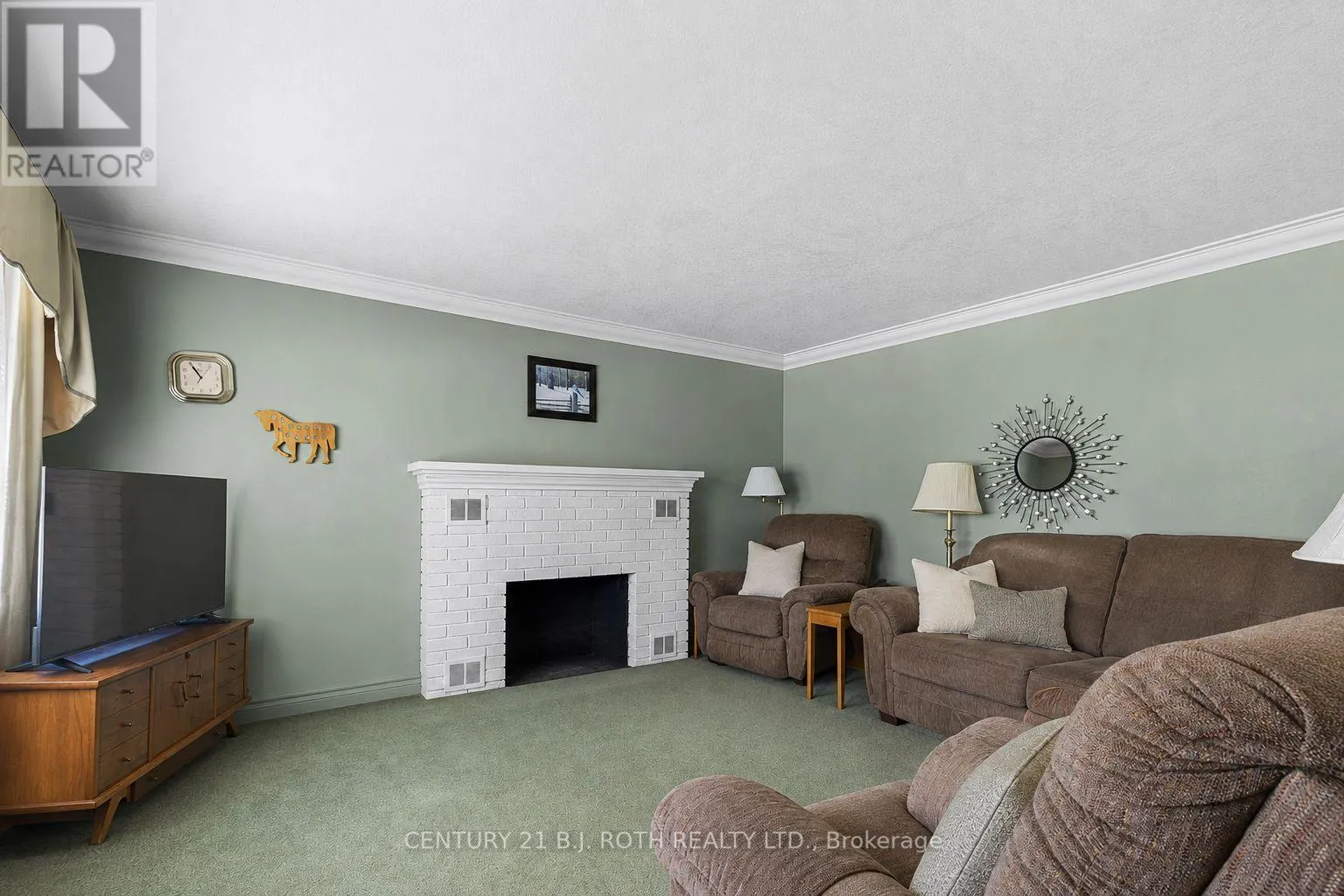 328 COLBORNE STREET W