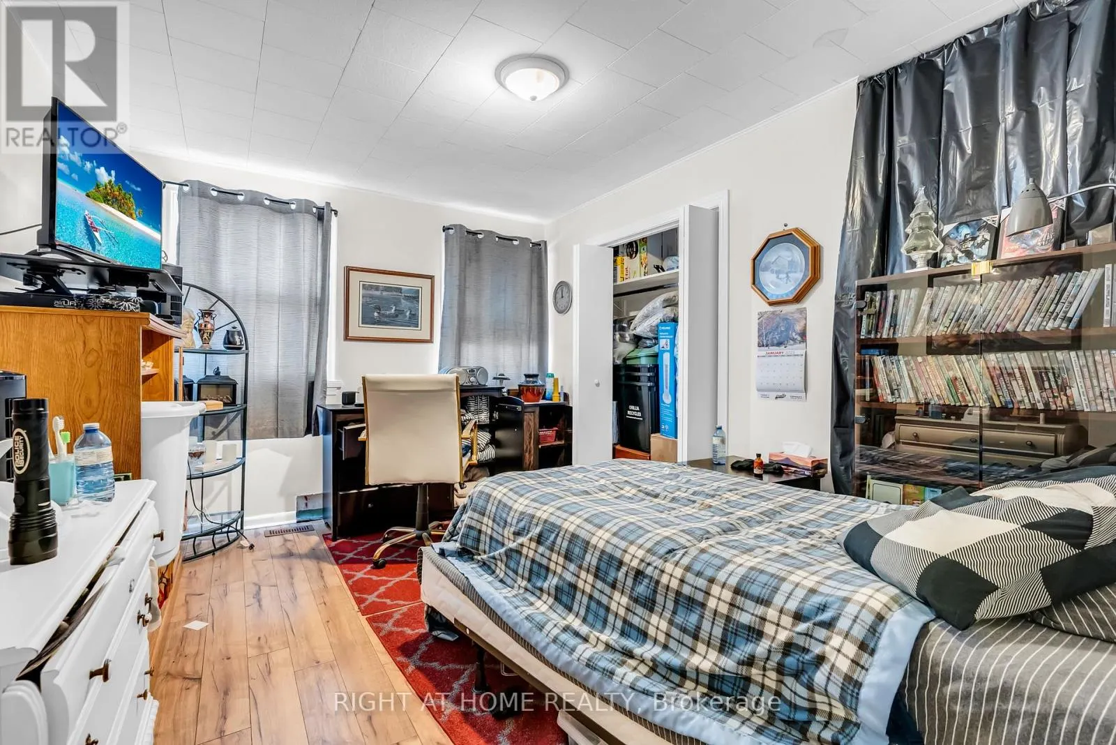 APARTMENT A - 32 MATCHEDASH STREET N