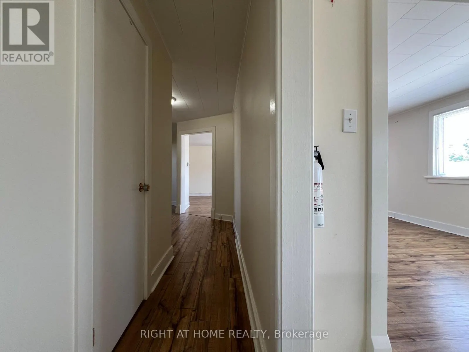 APARTMENT A - 32 MATCHEDASH STREET N