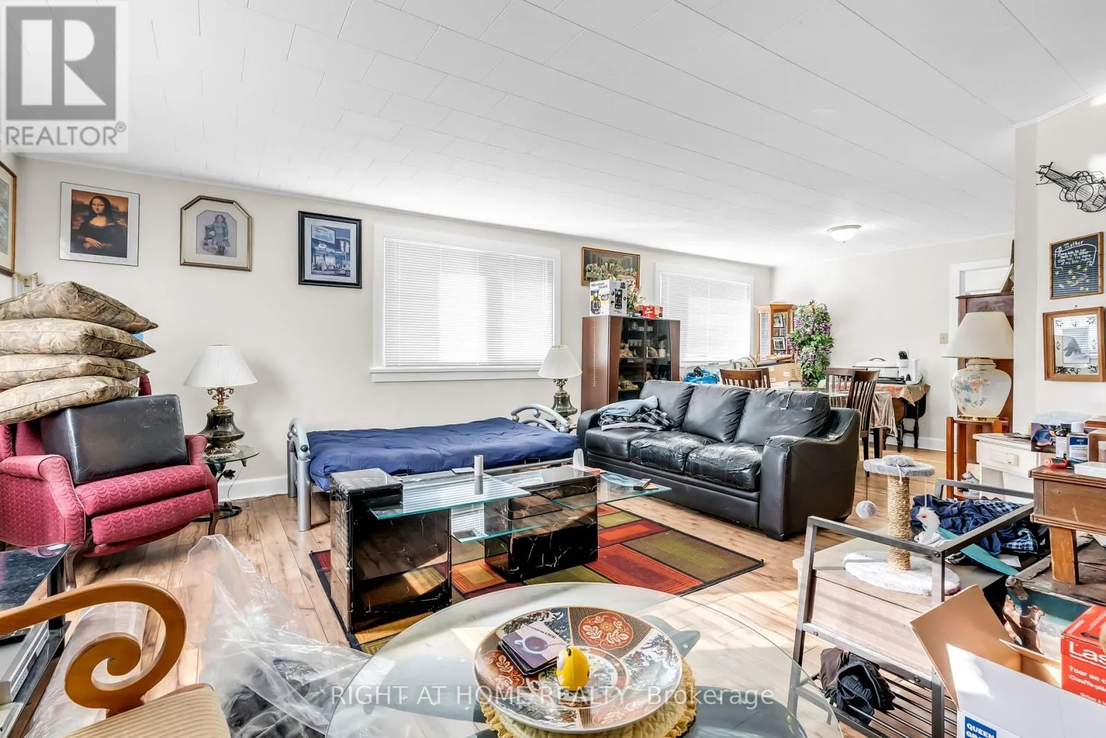 APARTMENT A - 32 MATCHEDASH STREET N