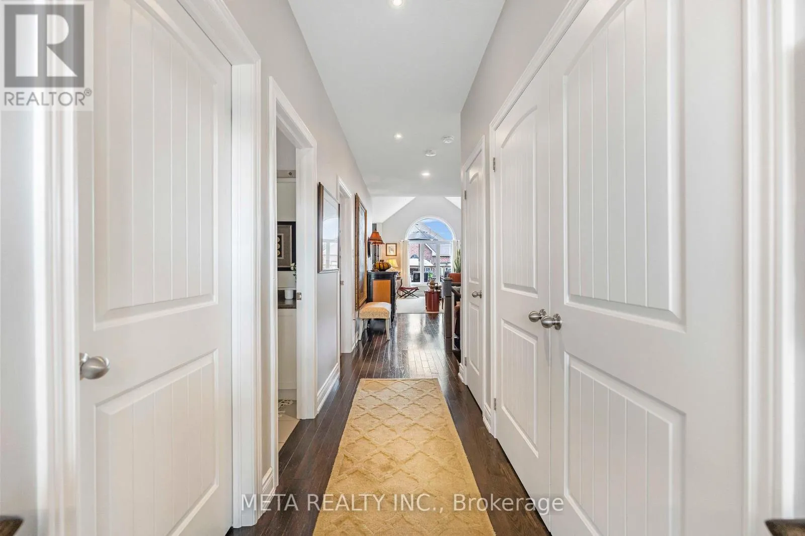 18 HUGHES STREET