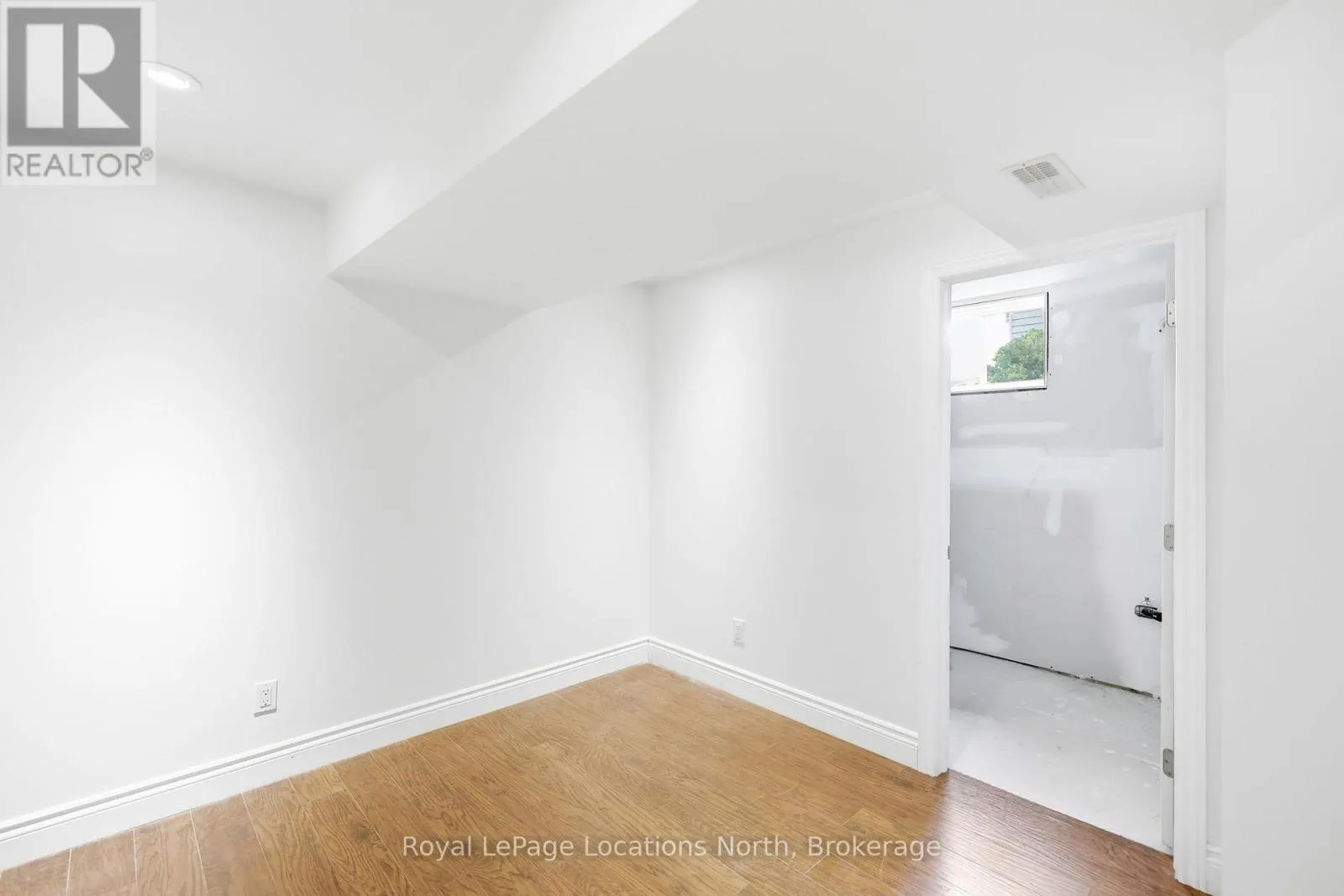15 CLARK STREET