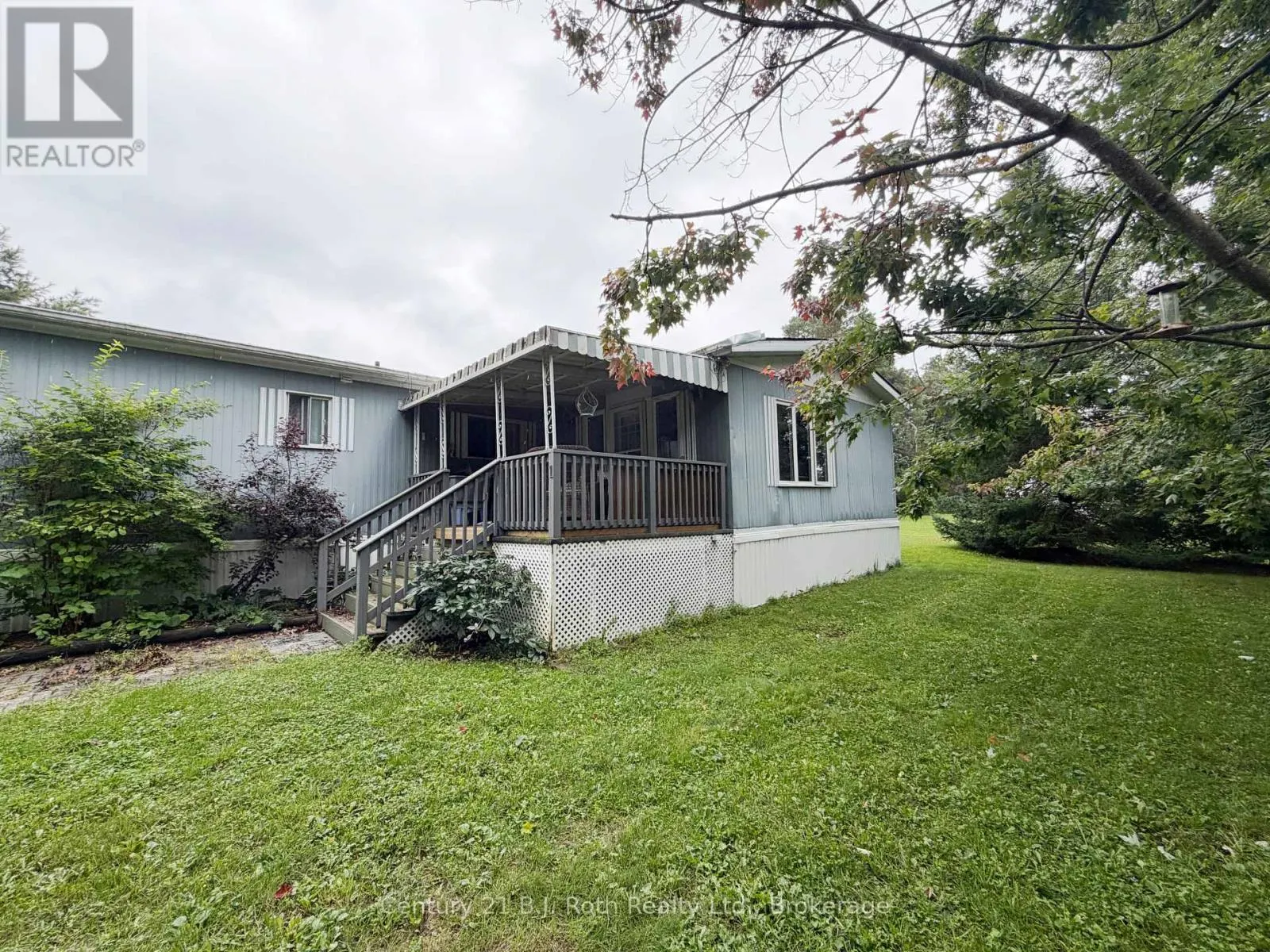 1 SMITHS LANE