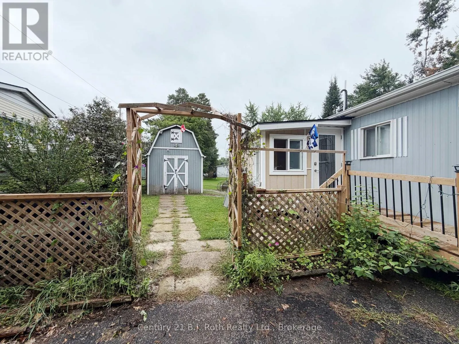 1 SMITHS LANE