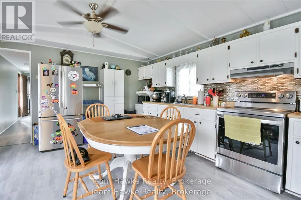 48 NORTHLAND DRIVE