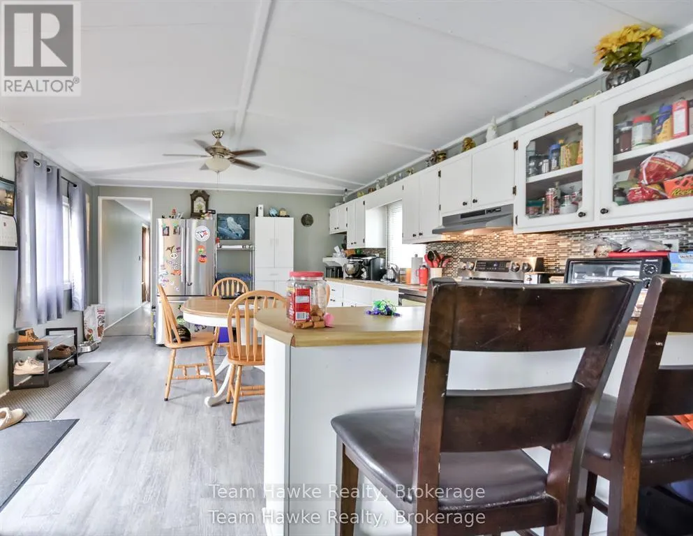 48 NORTHLAND DRIVE
