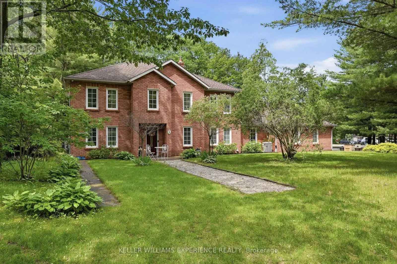2 SEELEY COURT