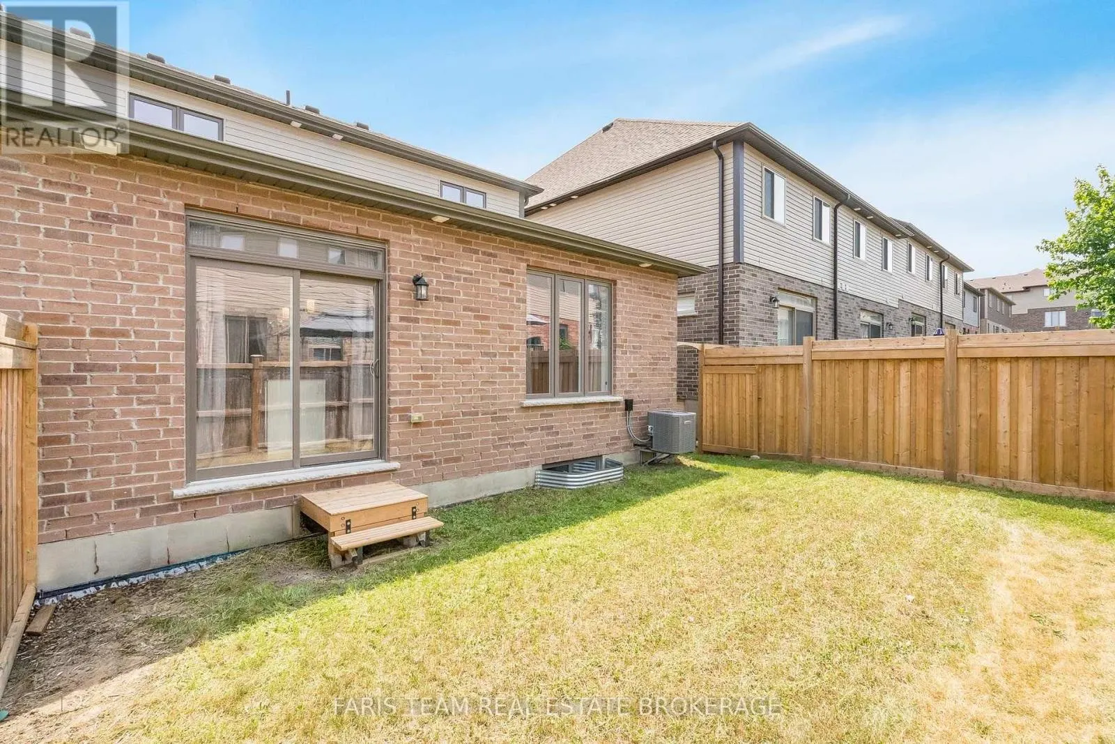 1016 WRIGHT DRIVE