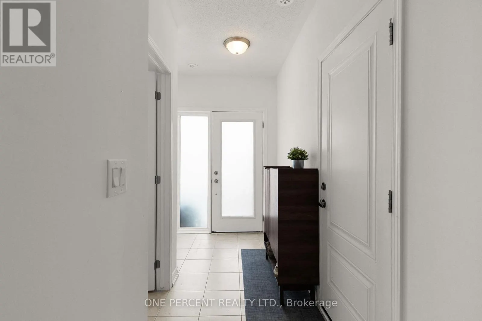 129 COLBORNE STREET E