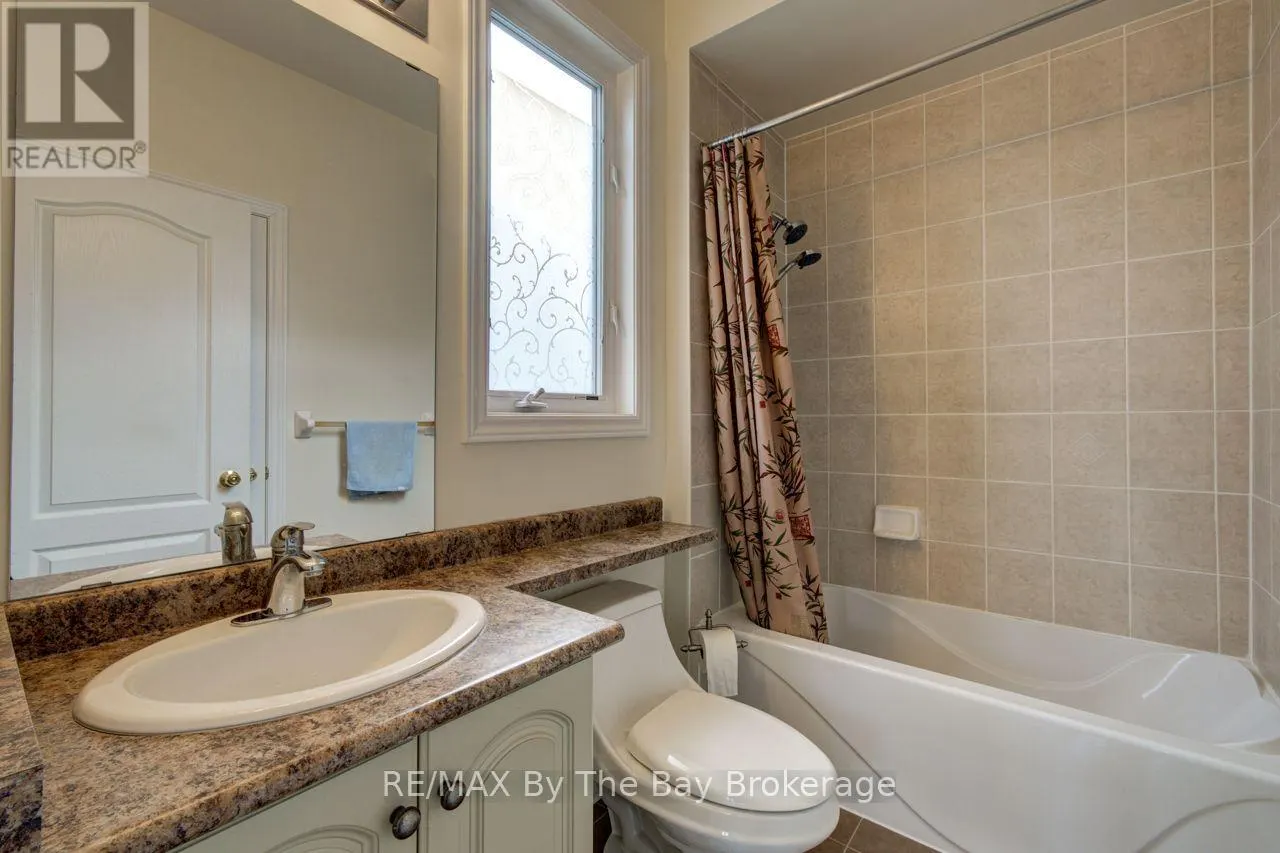 11 GRAND POPLAR LANE