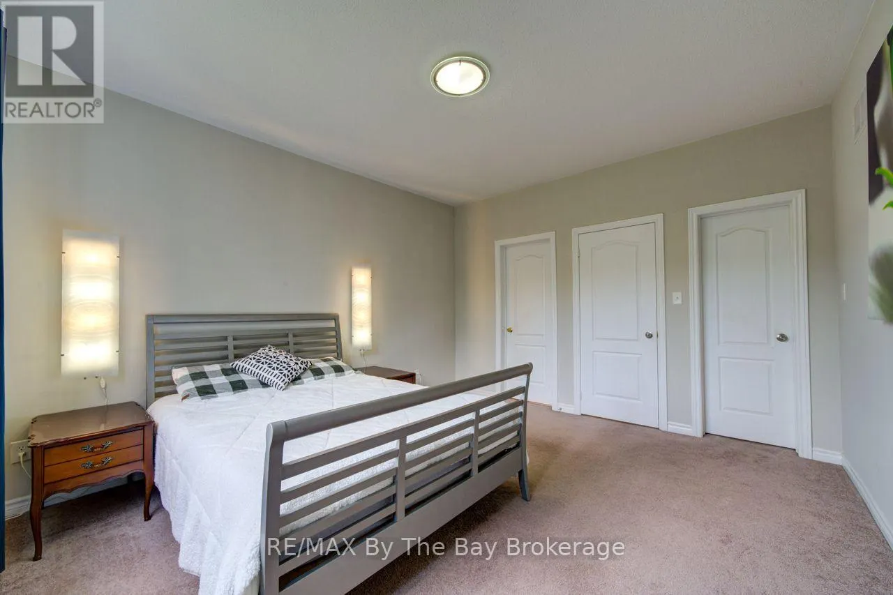 11 GRAND POPLAR LANE