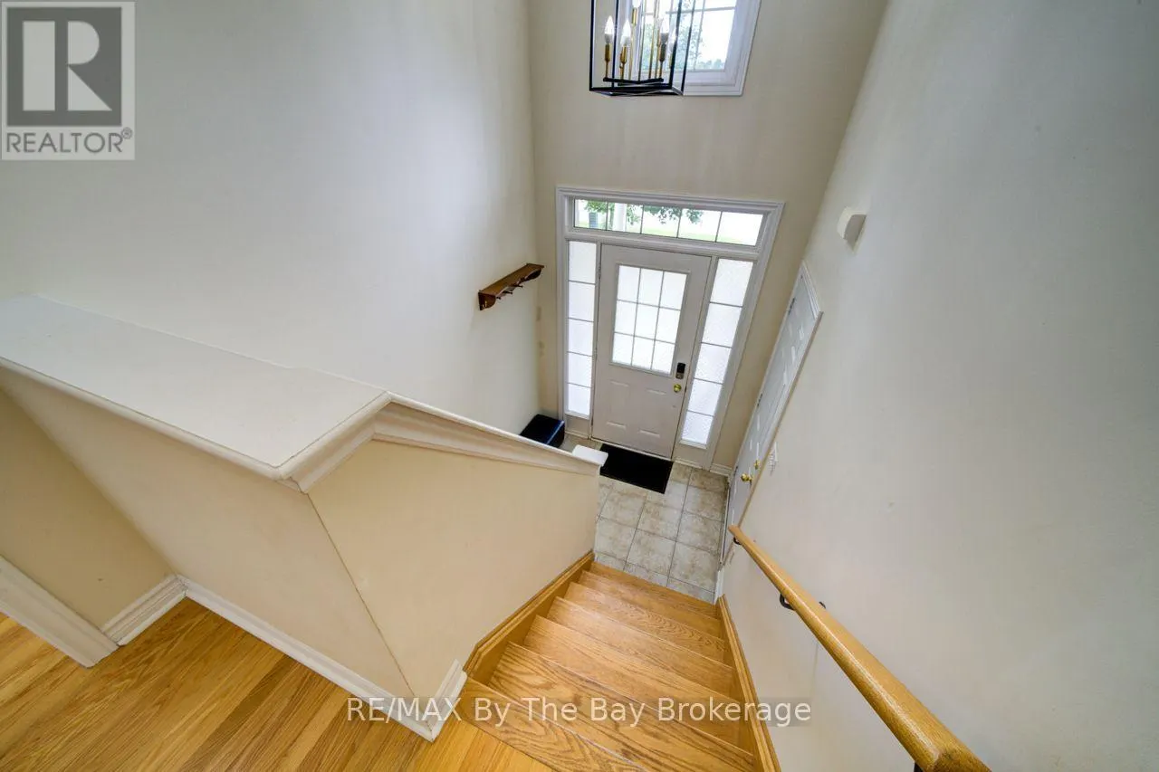 11 GRAND POPLAR LANE