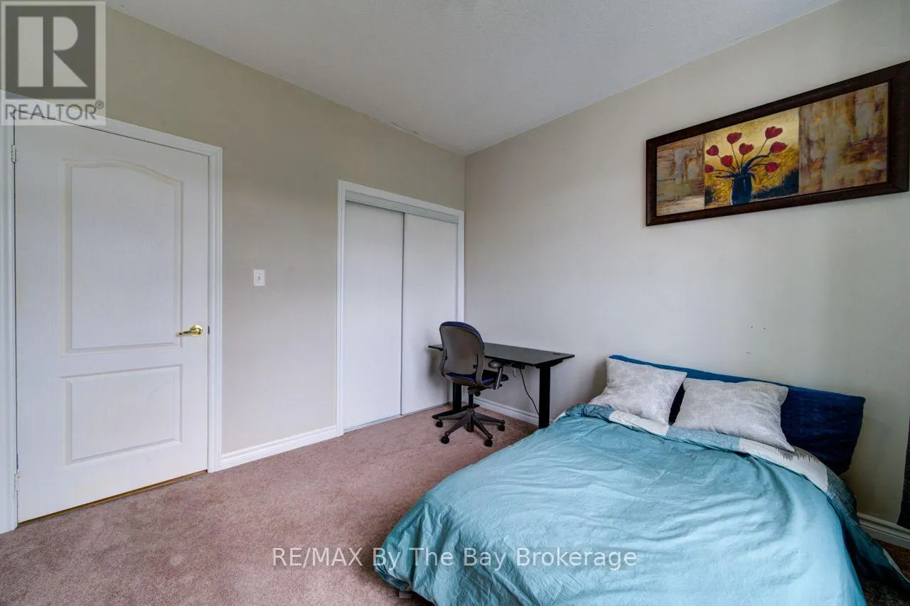 11 GRAND POPLAR LANE