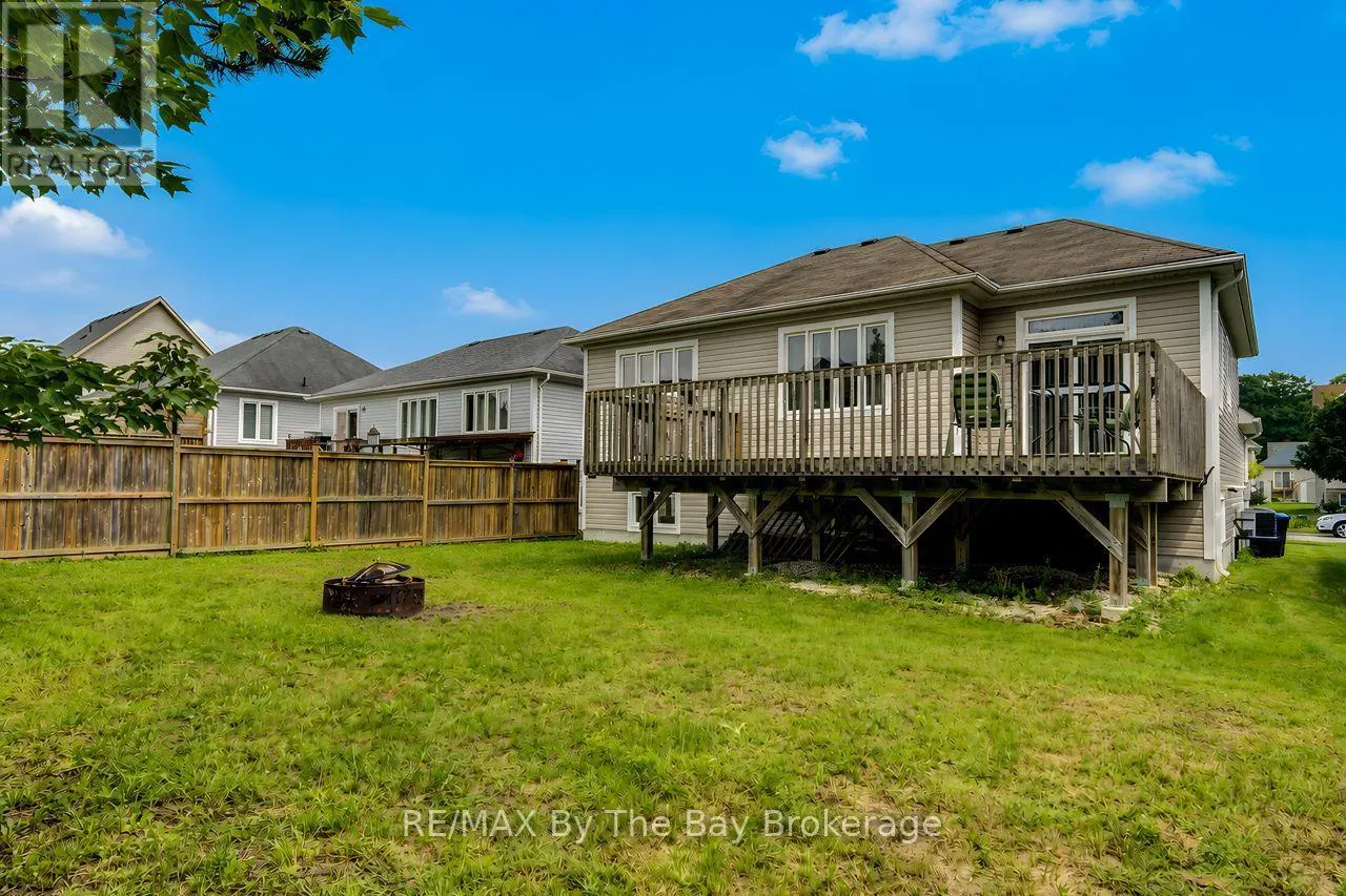 11 GRAND POPLAR LANE