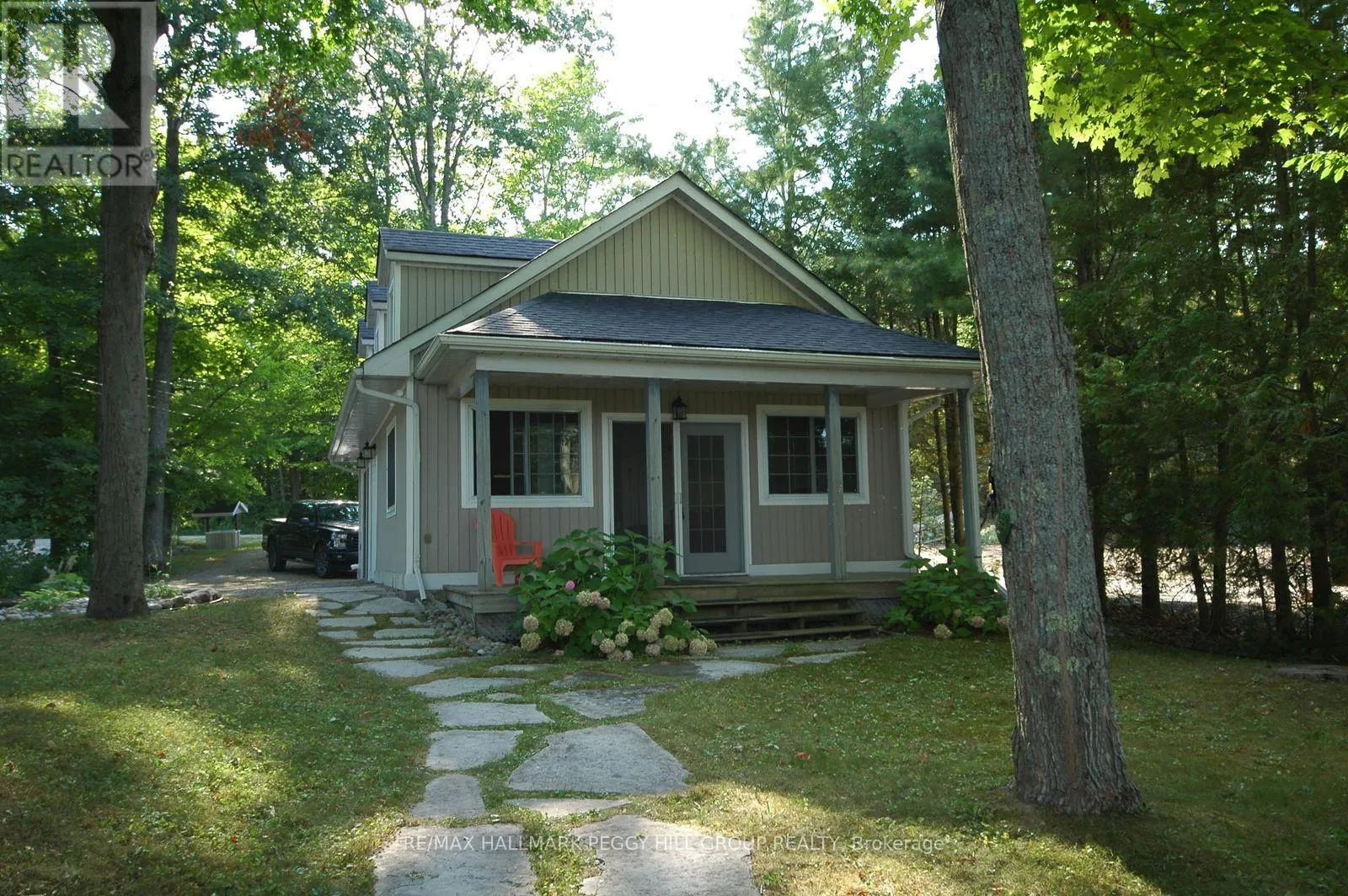 1449 CHAMPLAIN ROAD