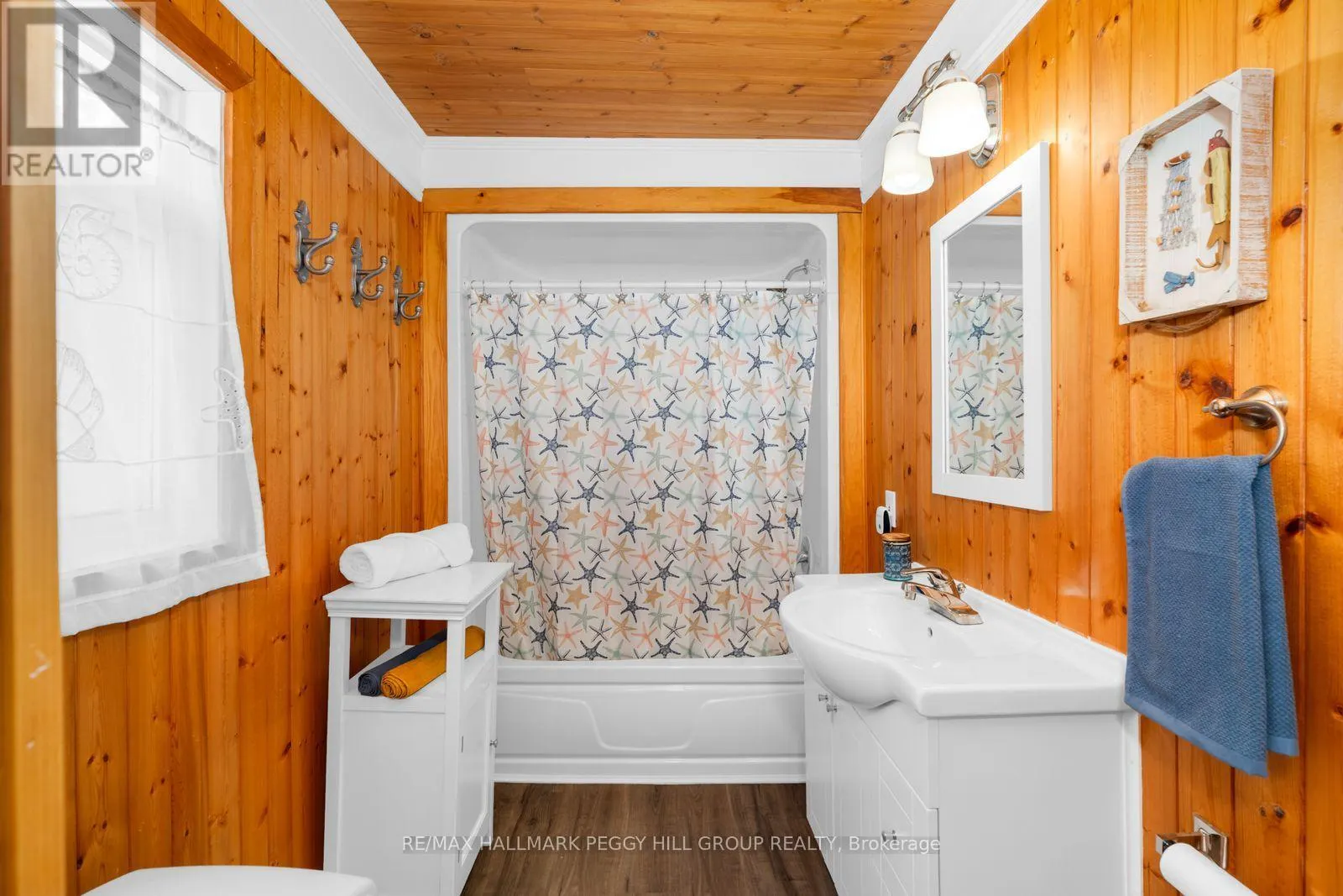1449 CHAMPLAIN ROAD