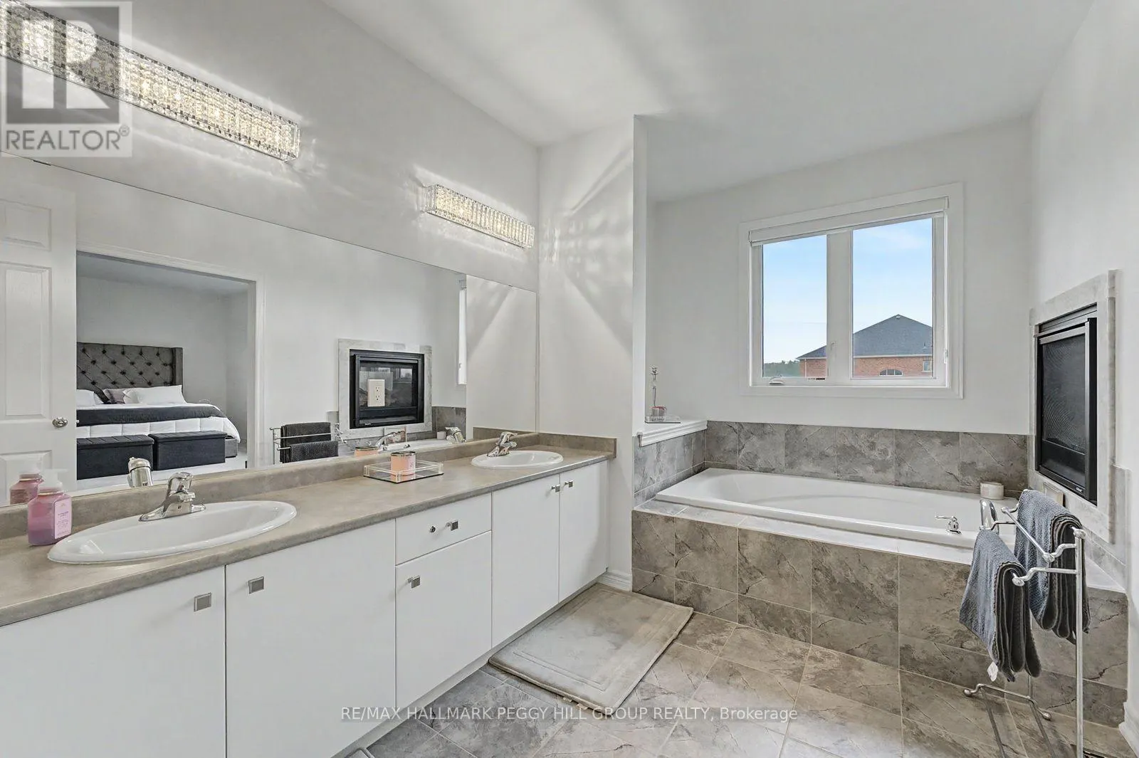 113 RUGMAN CRESCENT