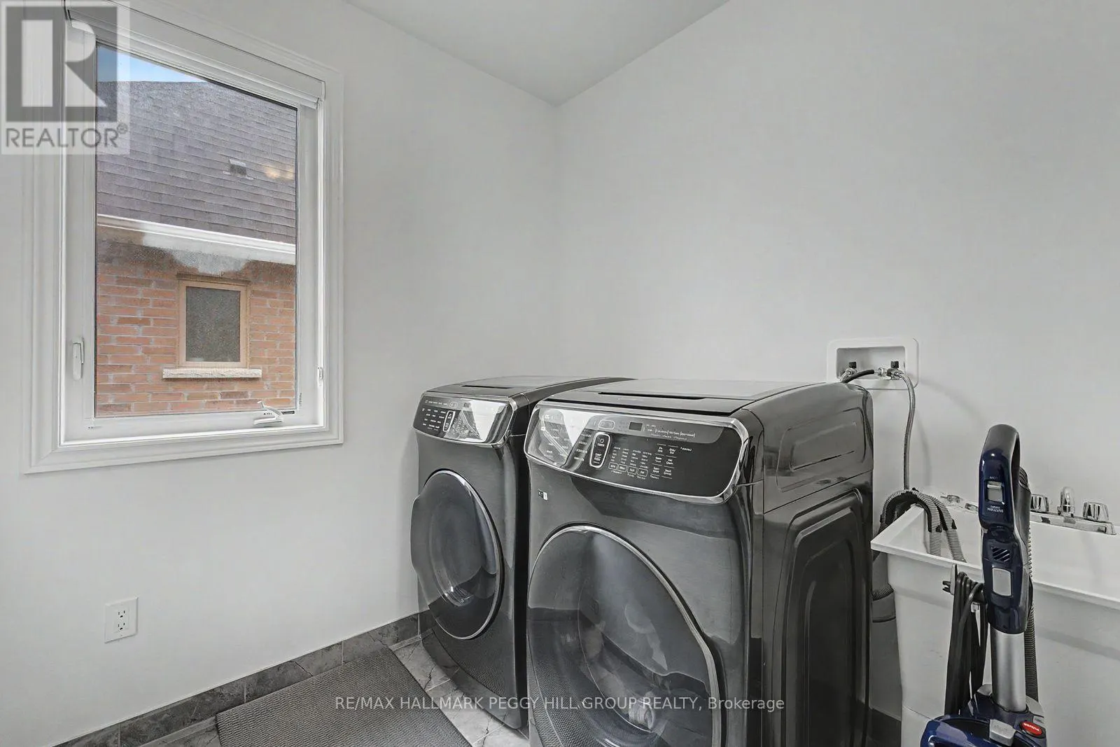 113 RUGMAN CRESCENT