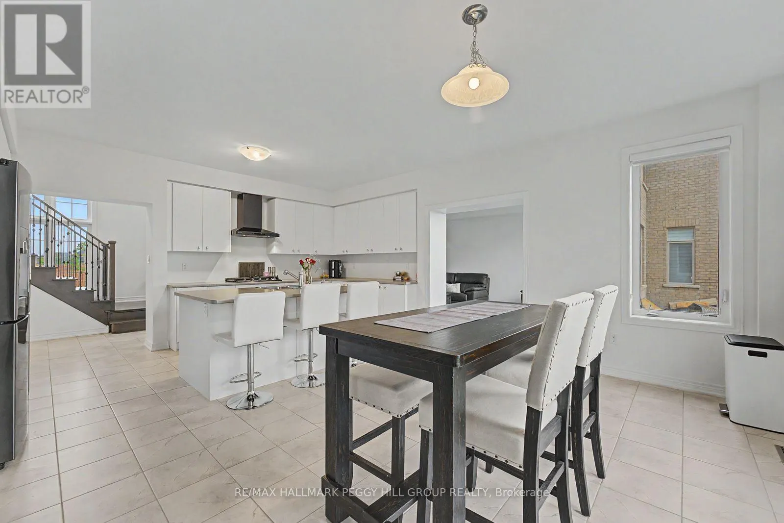 113 RUGMAN CRESCENT