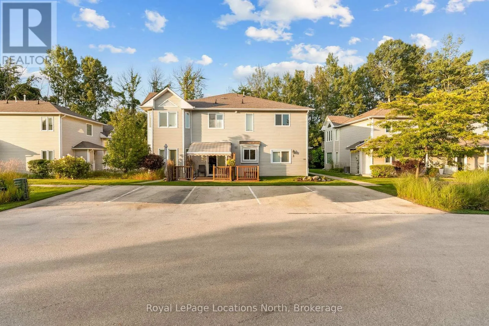 35 SUNDIAL COURT