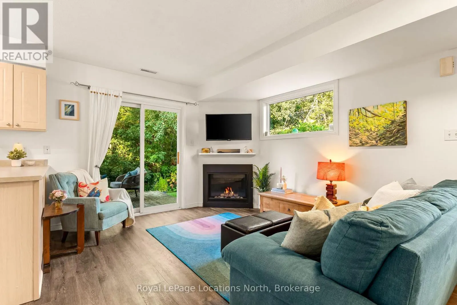 35 SUNDIAL COURT
