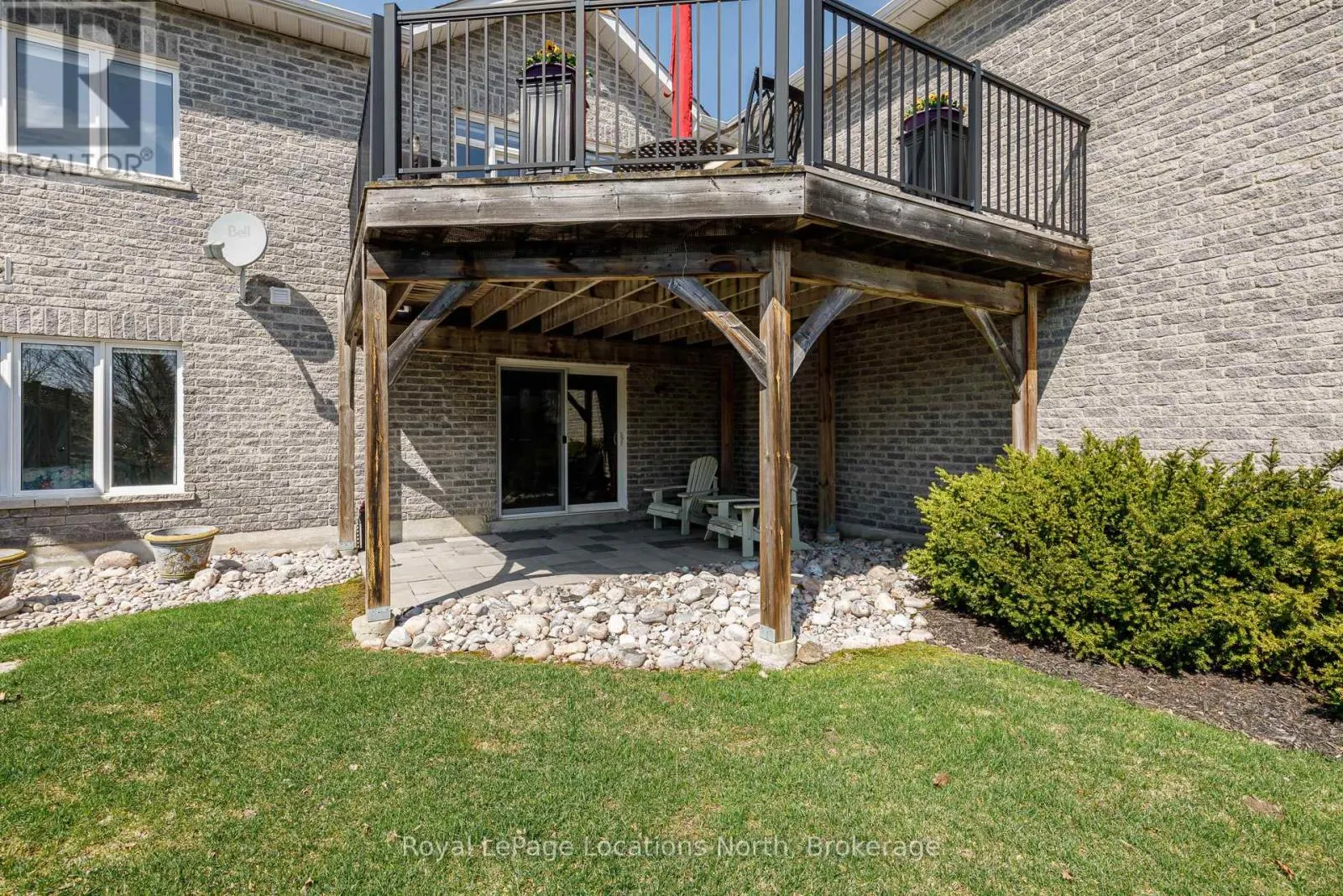6 THOMAS DRIVE