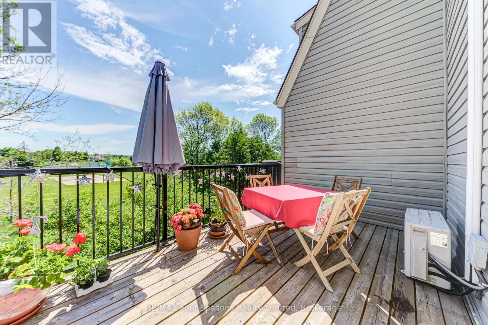 471 OXBOW CRESCENT