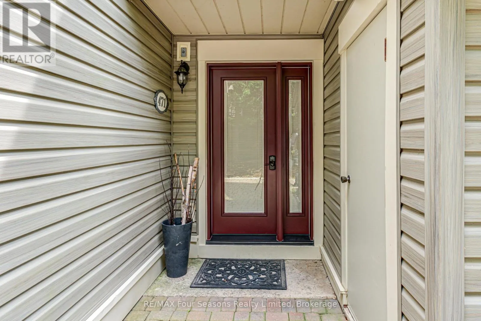 471 OXBOW CRESCENT