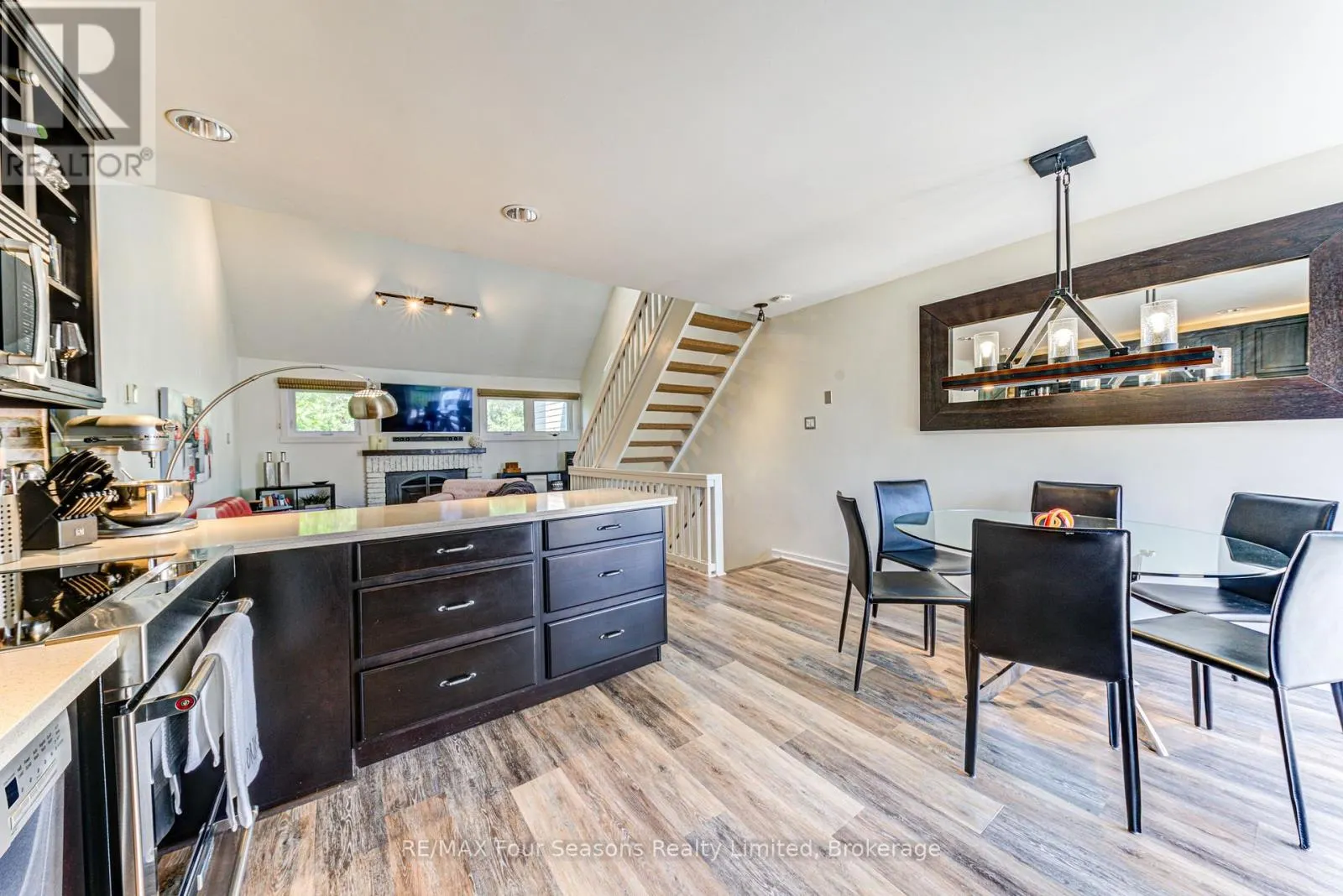 471 OXBOW CRESCENT