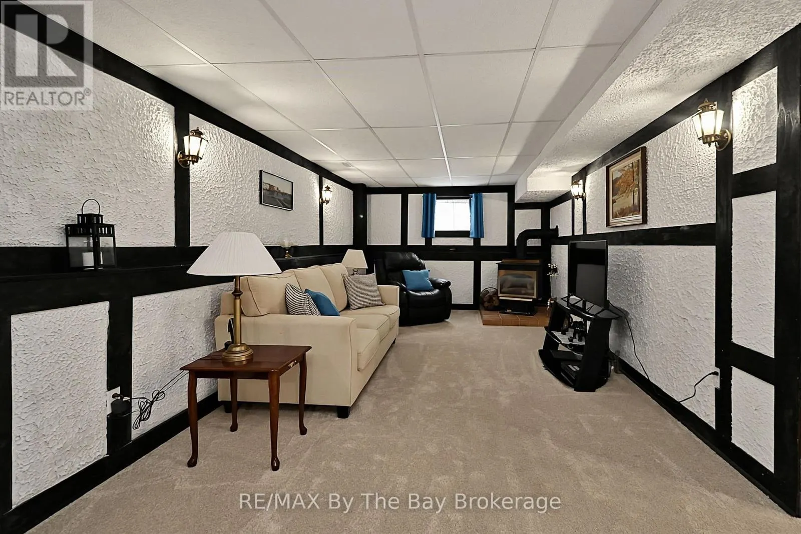 49 ROYAL BEECH DRIVE