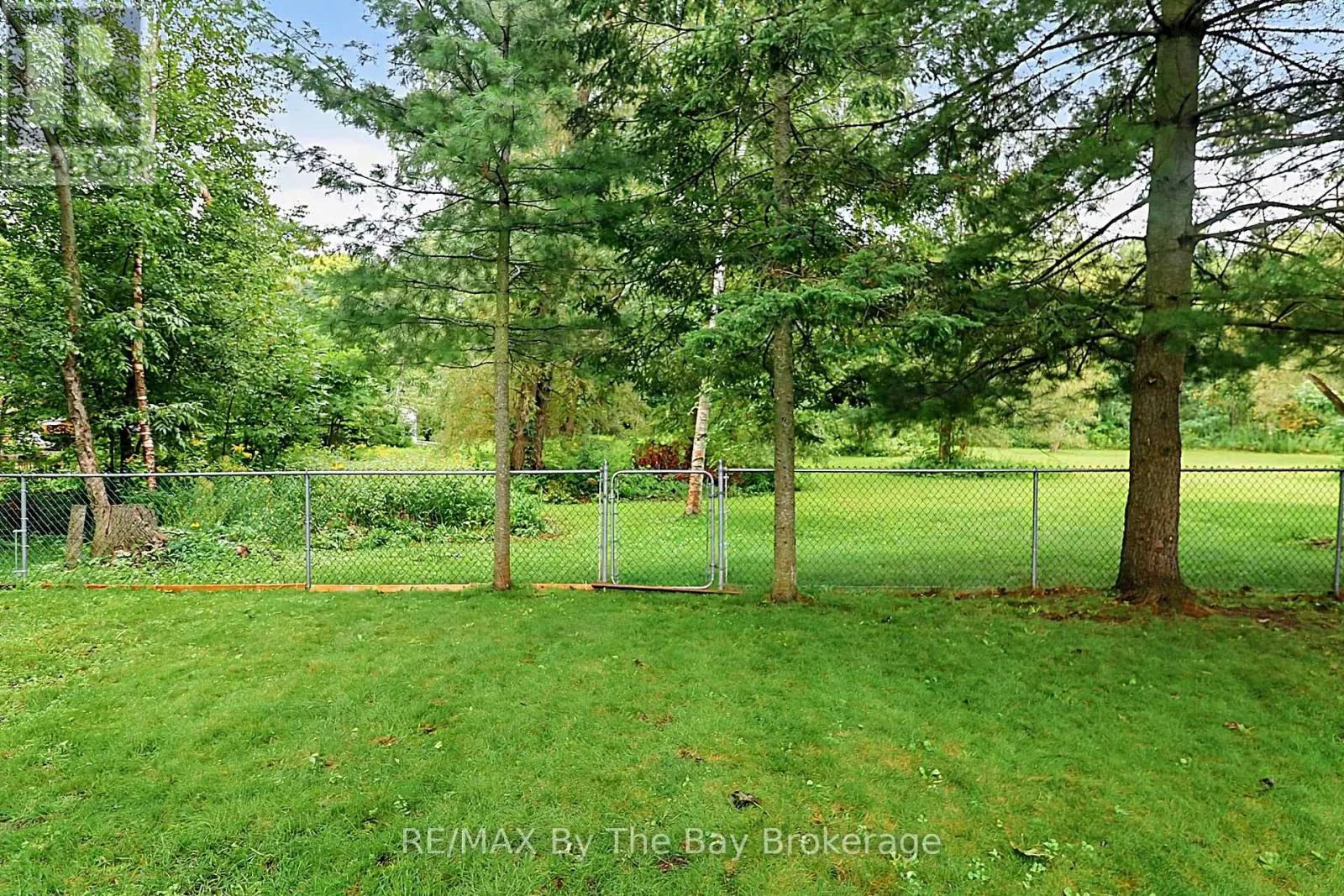 49 ROYAL BEECH DRIVE