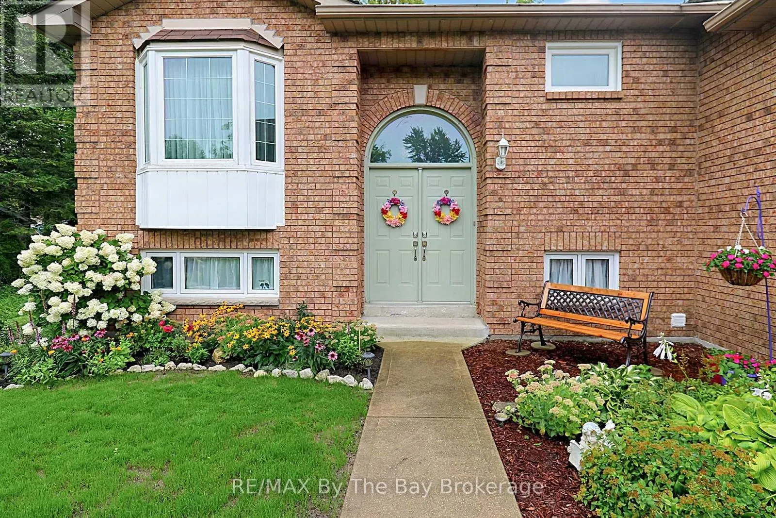 49 ROYAL BEECH DRIVE