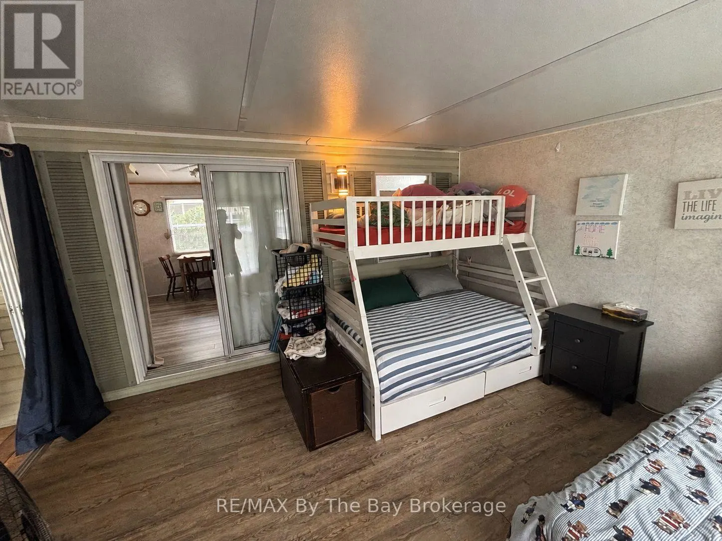 168 - 85 THEME PARK DRIVE #168