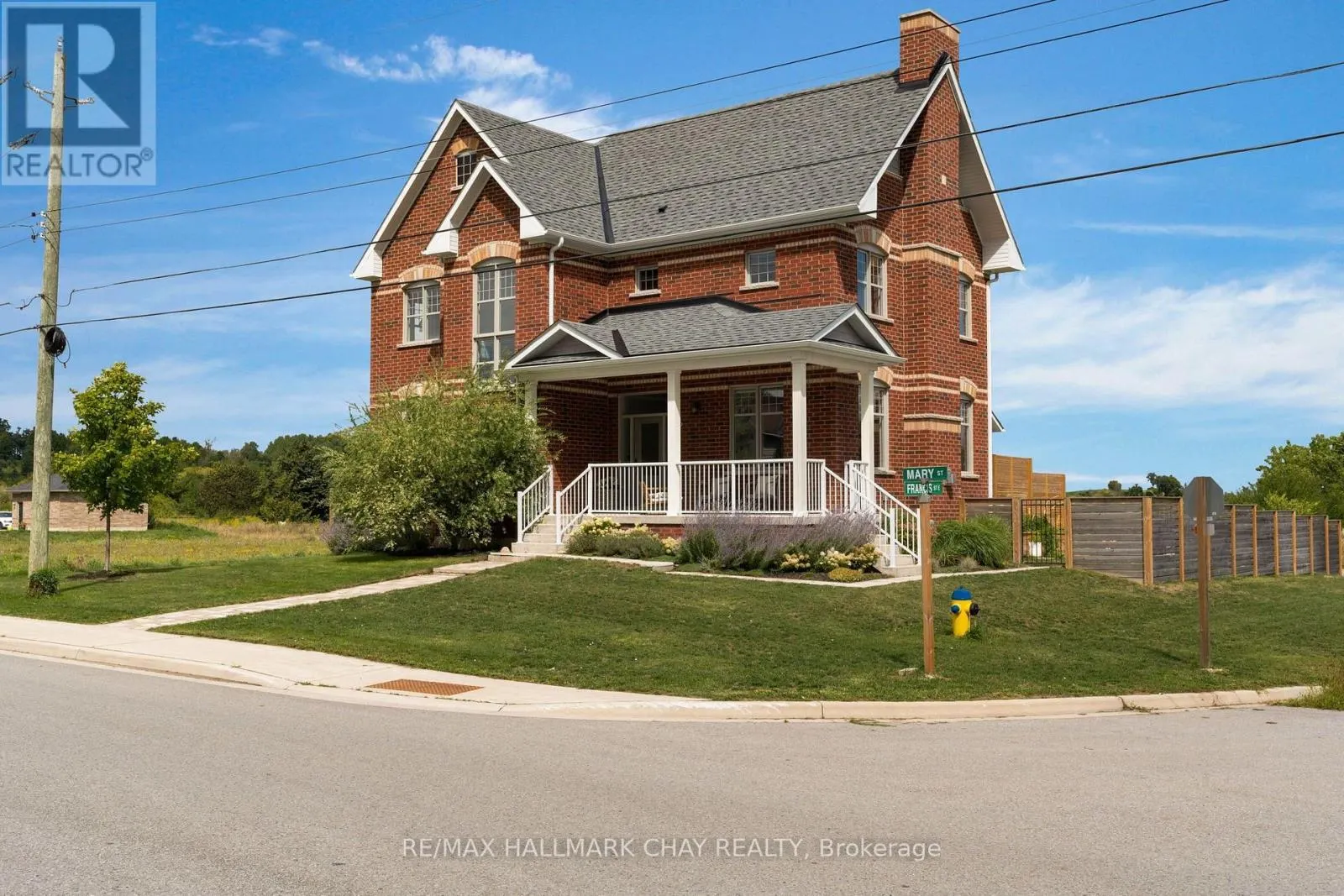 46 FRANCIS STREET E