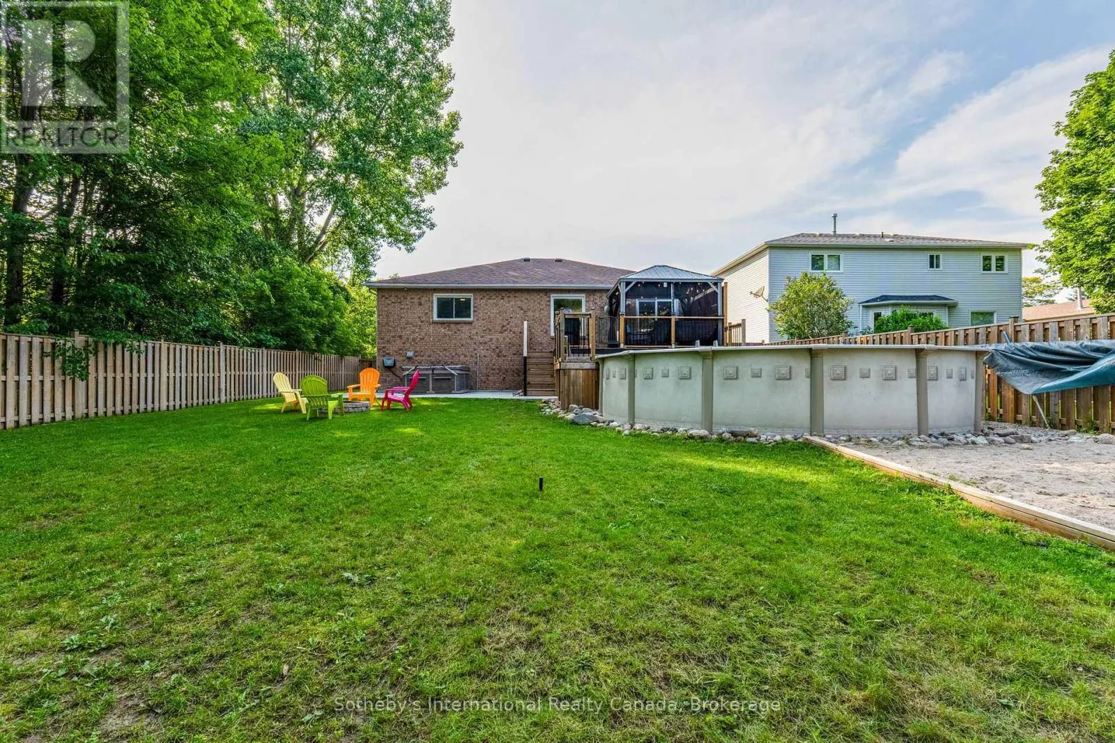 53 ROYAL BEECH DRIVE