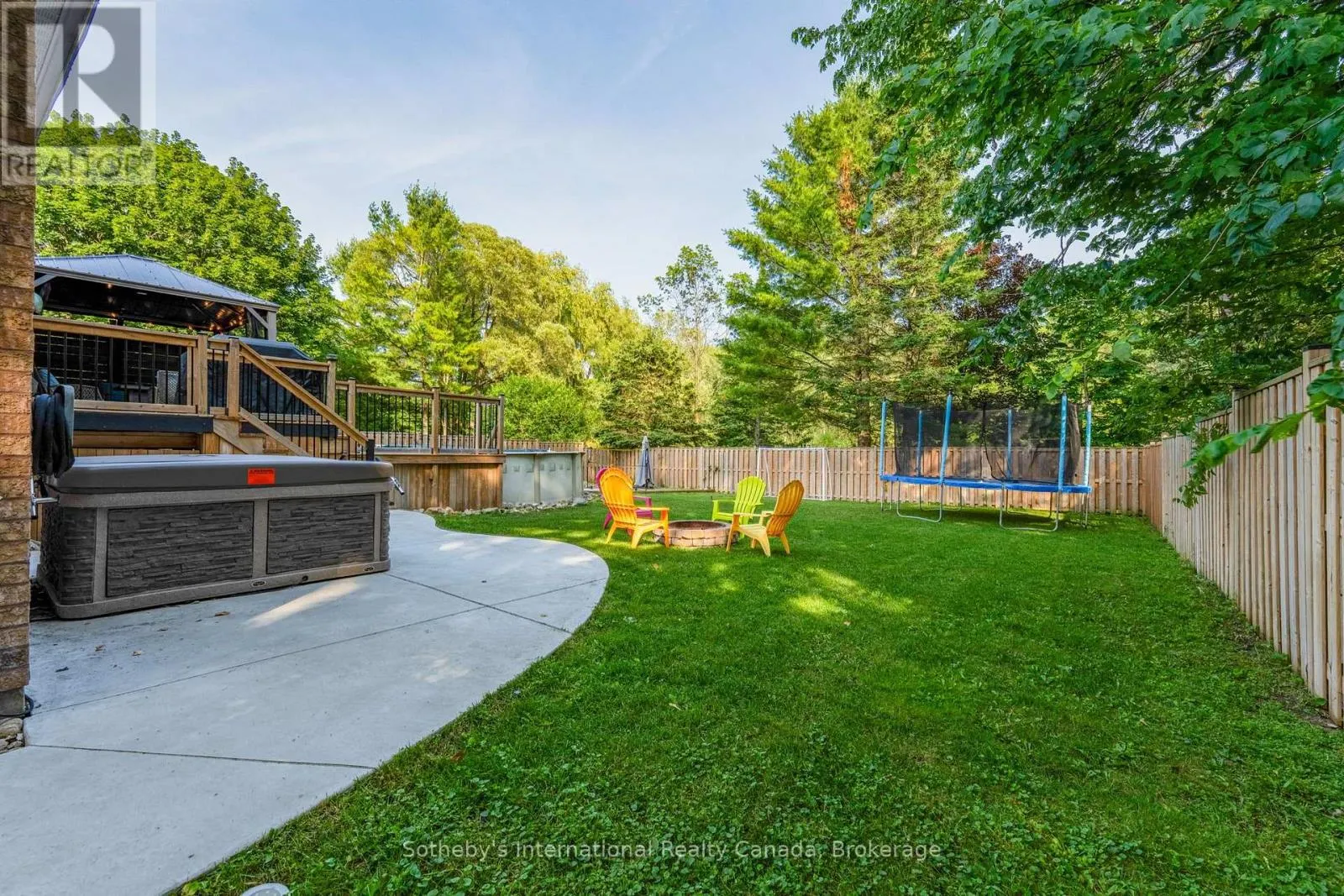 53 ROYAL BEECH DRIVE