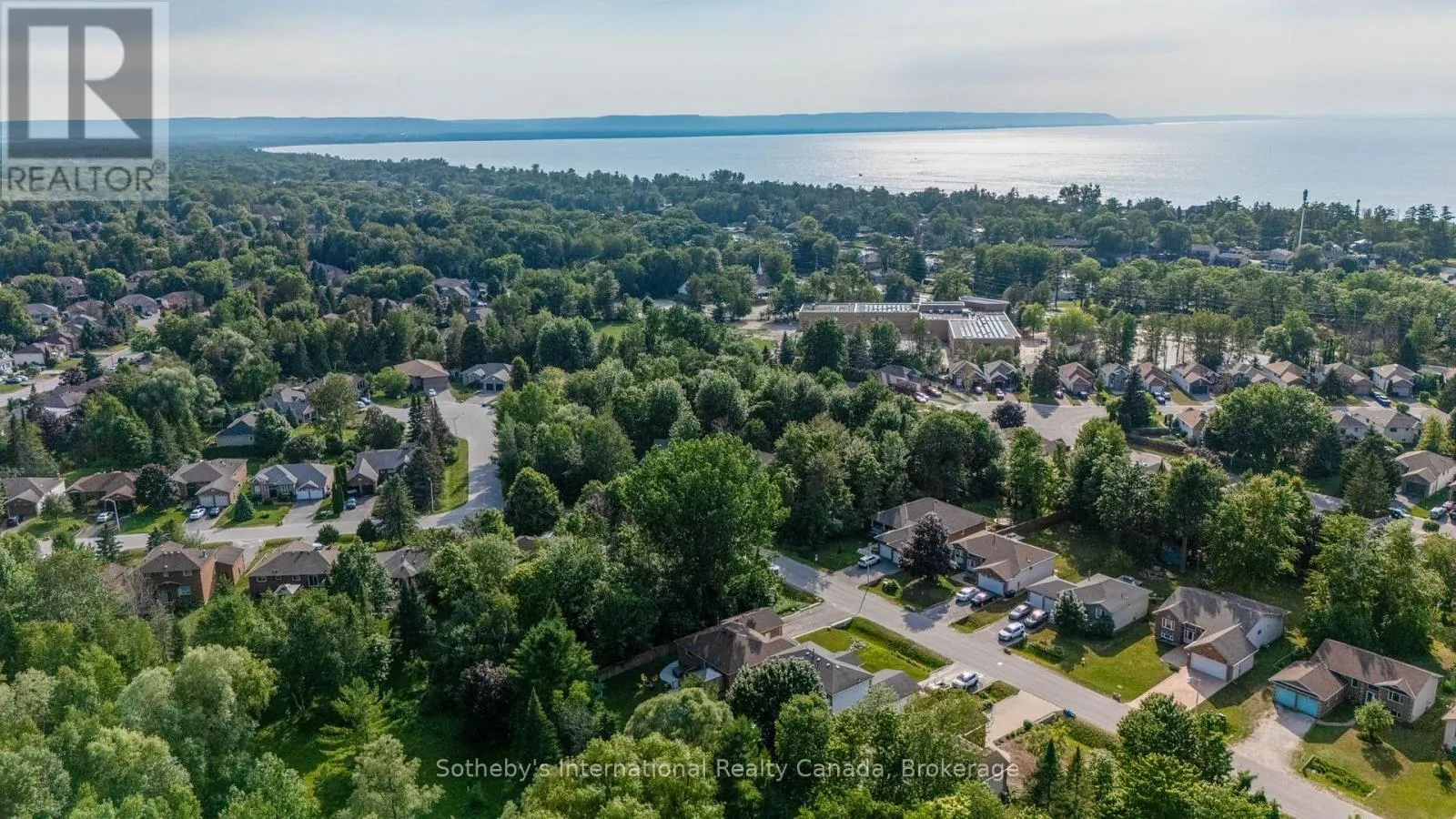 53 ROYAL BEECH DRIVE