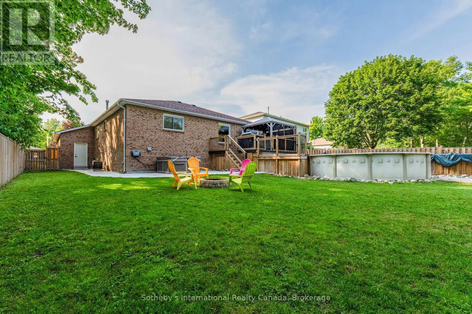 53 ROYAL BEECH DRIVE