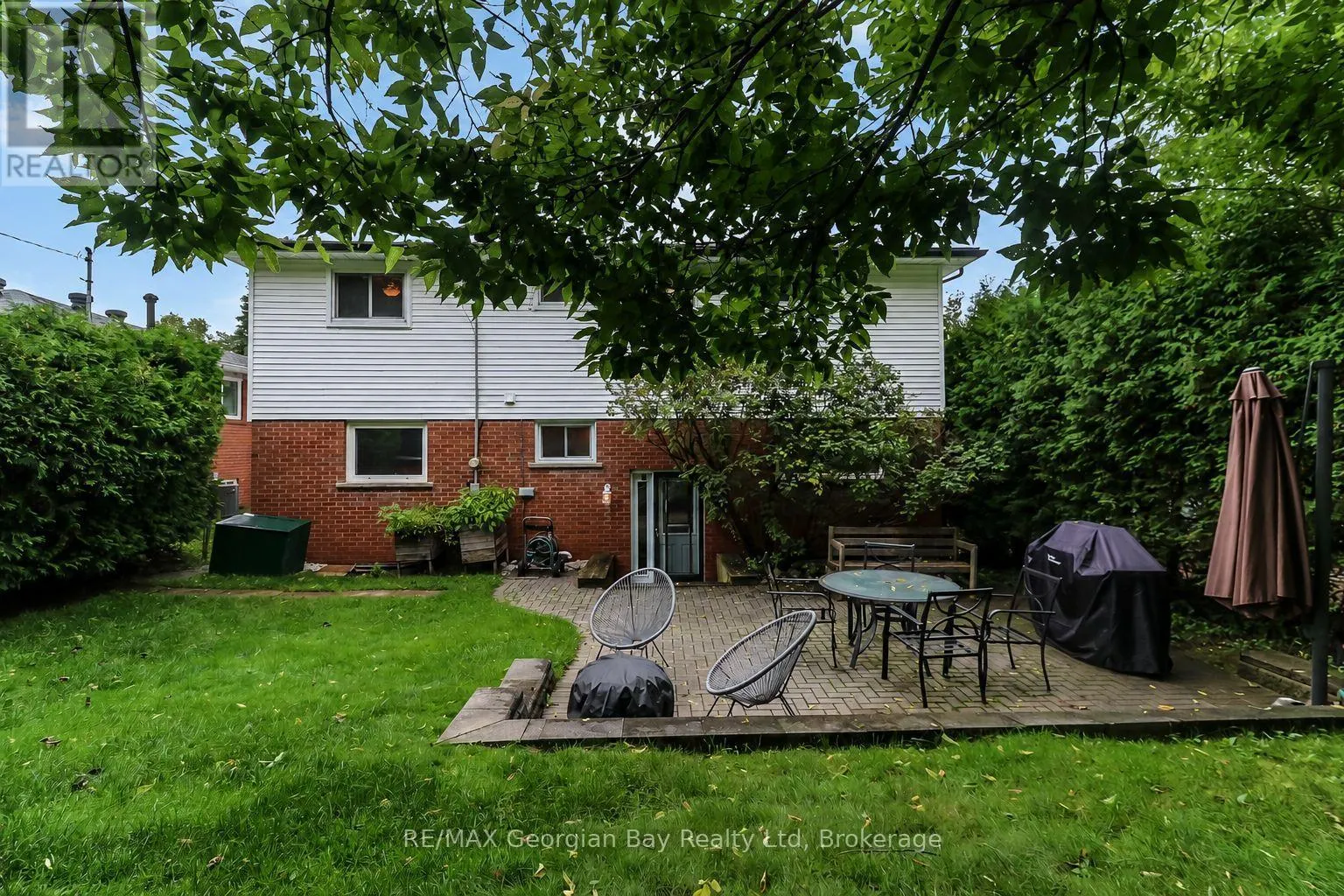 718 BIRCHWOOD DRIVE