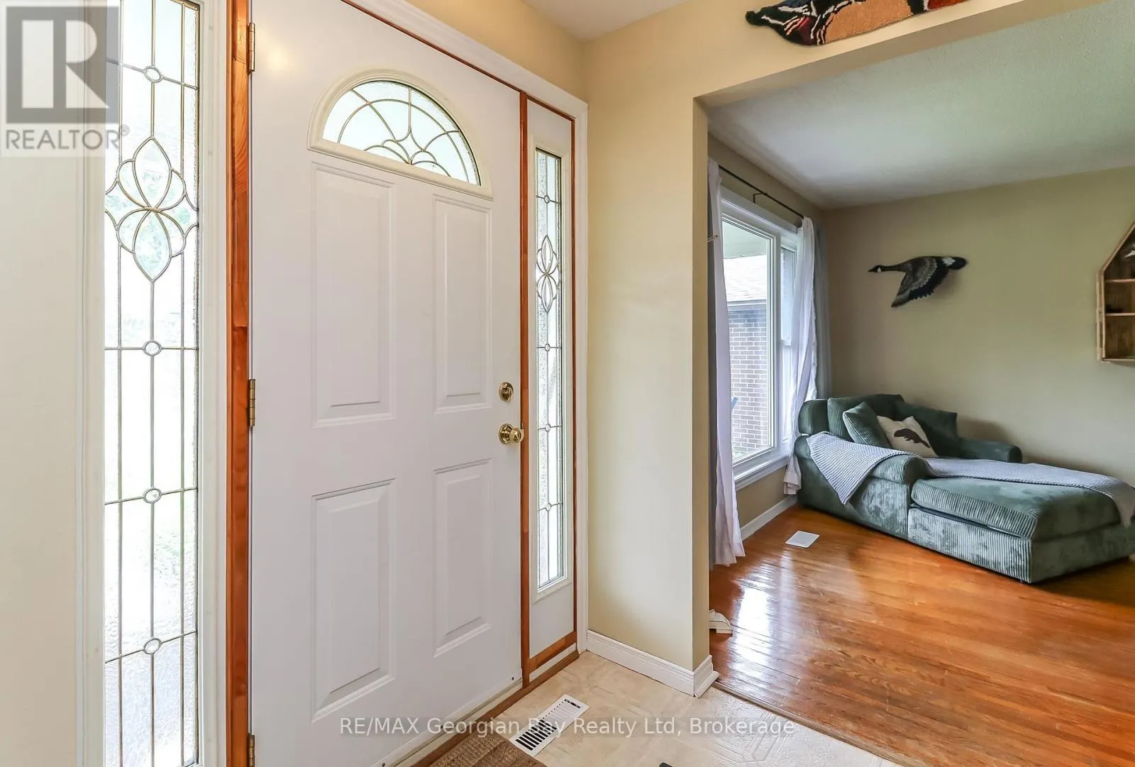 718 BIRCHWOOD DRIVE