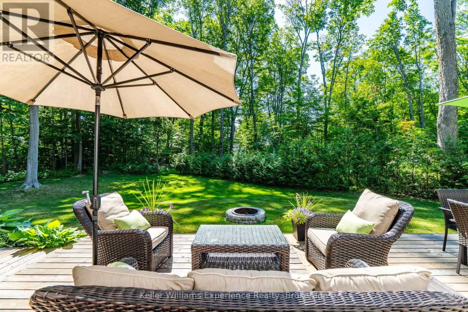 469 PARKVIEW COURT